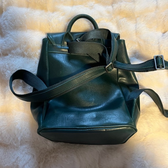 Matt & Nat Backpack - Picture 3 of 3